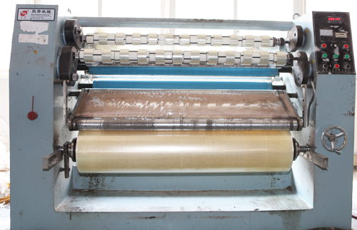 樂扣包裝膠帶設(shè)備